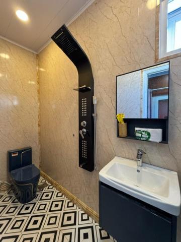An Chi Hotel Хошимин Екстериор снимка